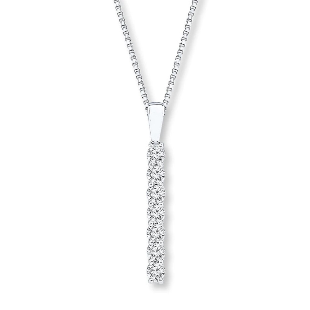 Diamond Drop Necklace new in box 💎